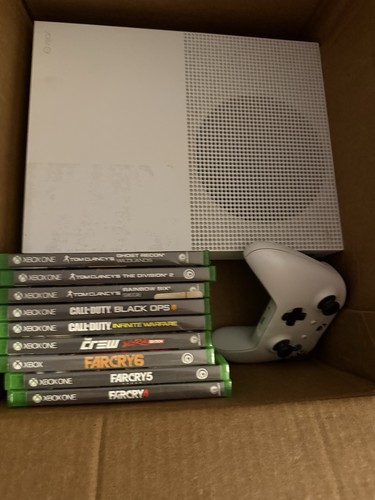 Xbox one slim - 1, with